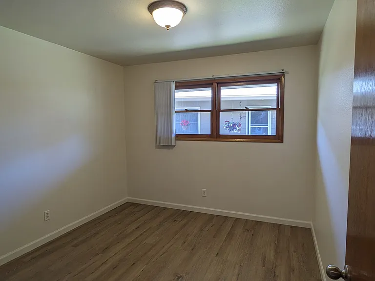 Bel Air Apartments — Photo 57
