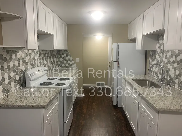 1469 W Valentine Cir NW #1-11 — Photo 3