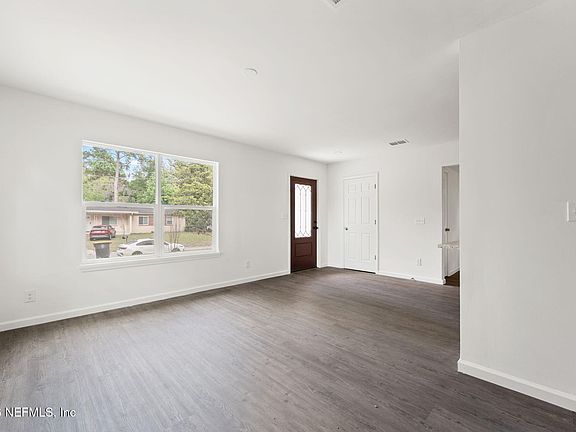 4th image of 3806 CAMBAY Place