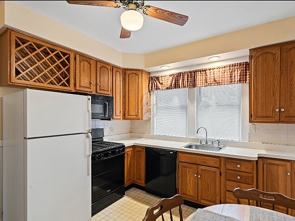 5th image of 798 Park Ave #2