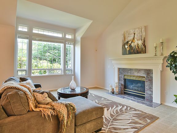 2nd image of 15875 NE 25th Pl