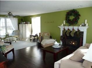 75 Wedgewood Dr, Saco, ME 04072