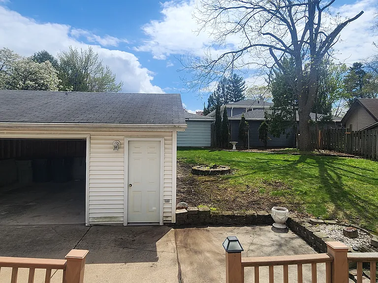 8101 W Tripoli Ave #8101 — Photo 2
