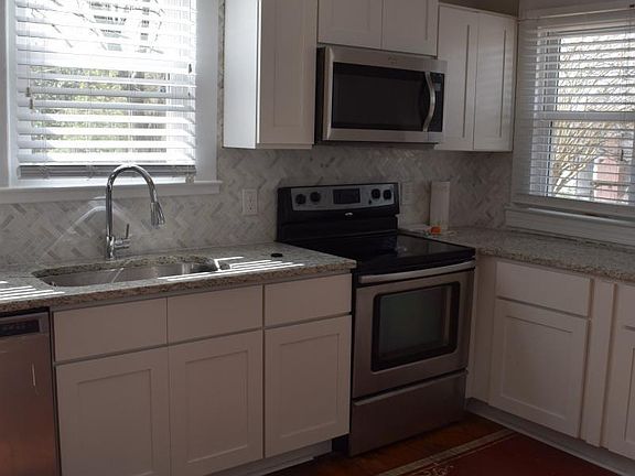 3rd image of 211 W Chatham St #A