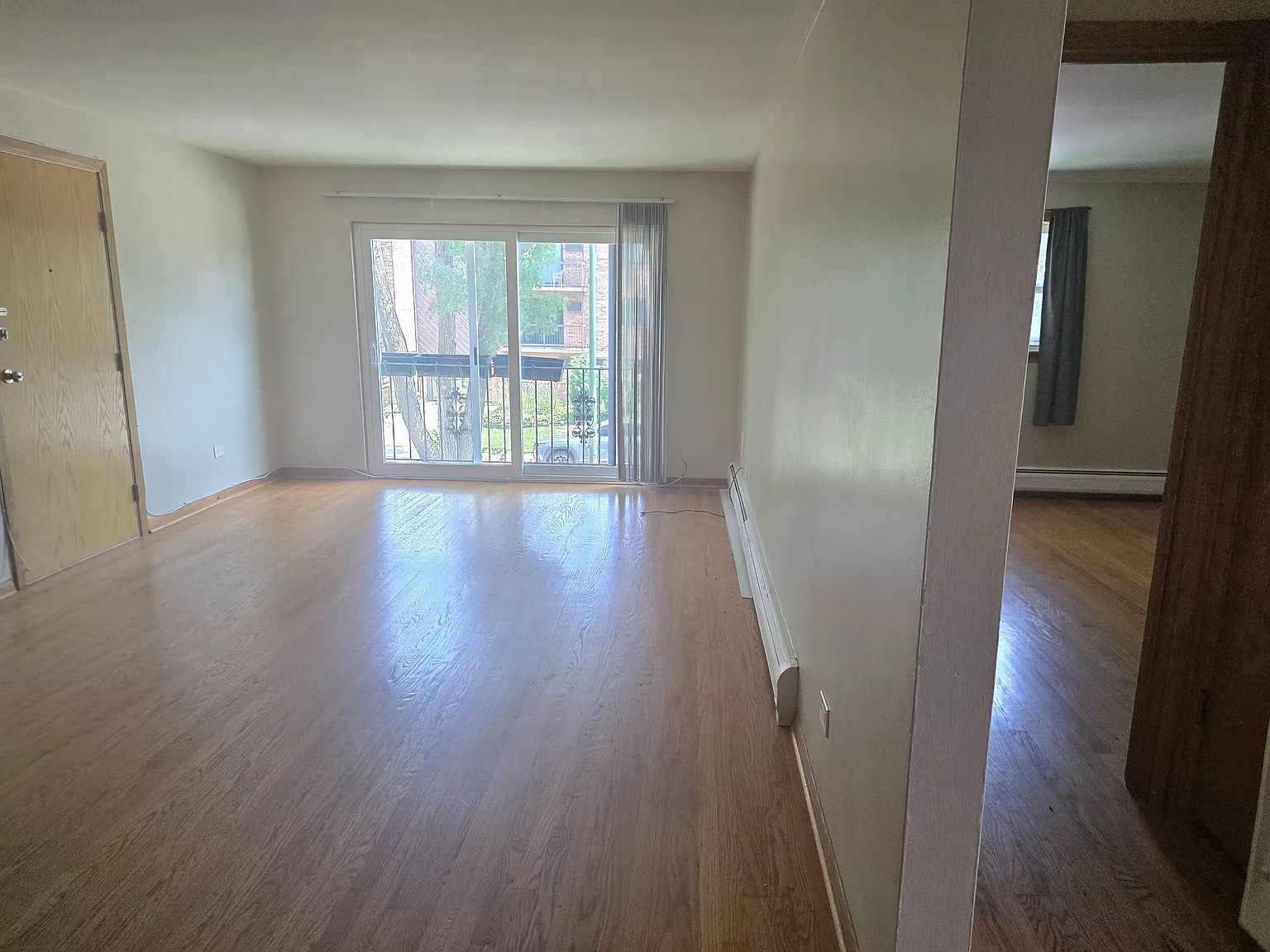 2 bed, 900 sqft, $1,730 — Photo 4