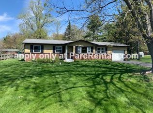 8850 Circle Dr, Fishers, IN 46038