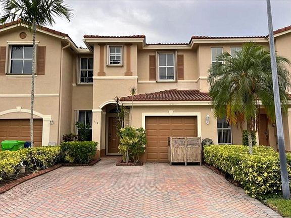 2nd image of 118 Riverwalk Cir #0