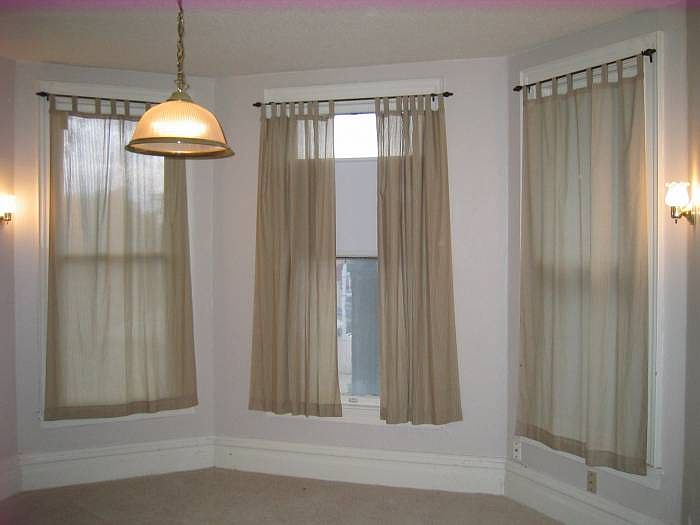 Large Main Floor Bdrm