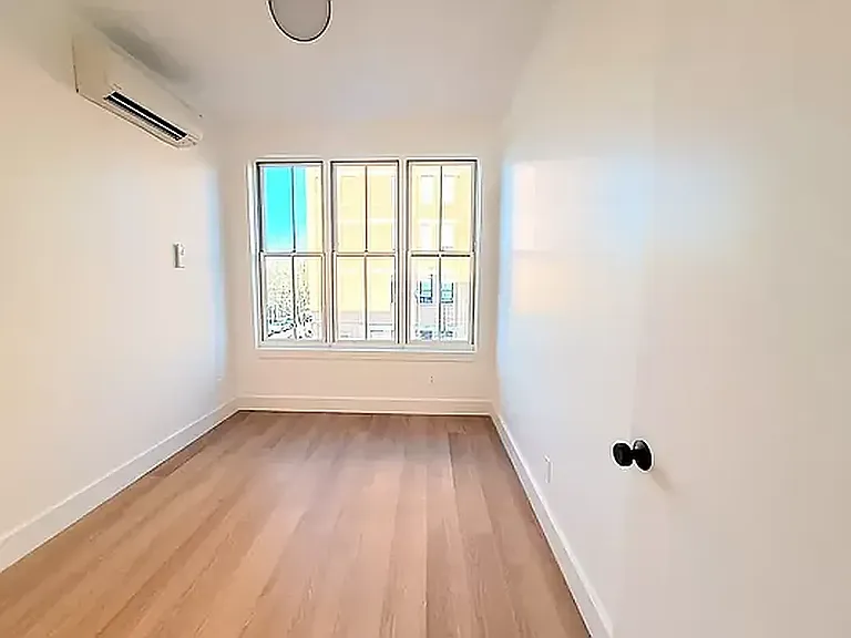 762 Madison St #3C — Photo 7