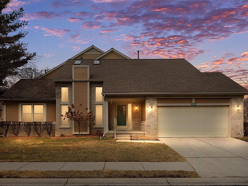 1st image of 9389 Westwind Dr