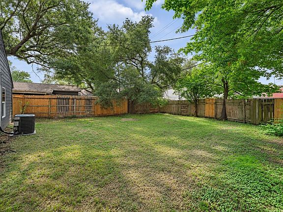 2nd image of 2108 Camille St