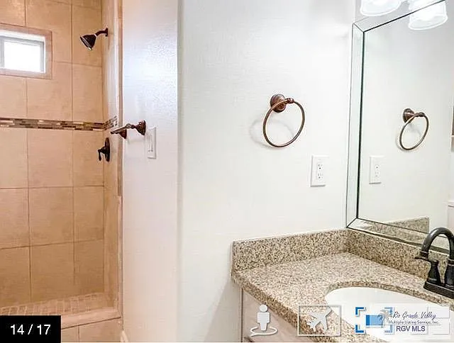 2101 Treasure Oaks Dr — Photo 9