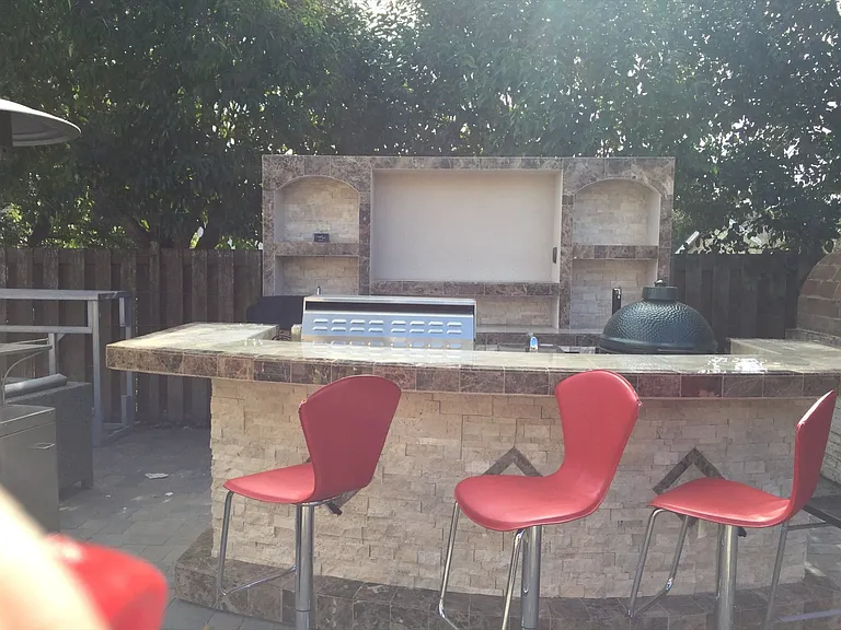 113 Valdivia Cir — Photo 2