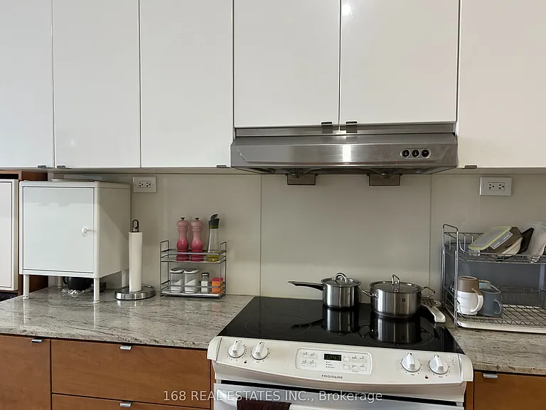 121 McMahon Dr #2002 — Photo 4