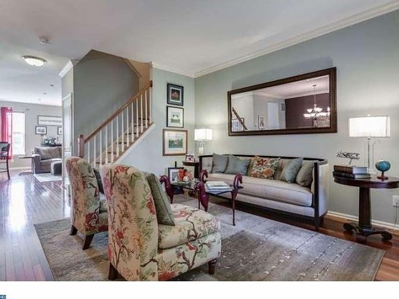 5th image of 243 Starboard Way