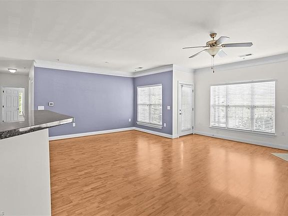 4th image of 200 Lennox Dr APT 2D