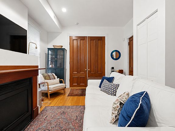 2nd image of 45 Rutland St APT 2
