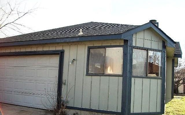 2nd image of 2705 Briarbank Cir