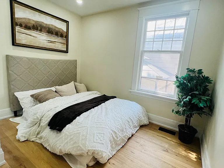 346 Wharncliffe Rd S — Photo 12