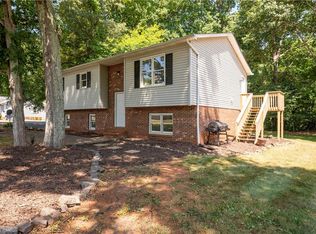 2523 Cornatzer Rd, Advance, NC 27006