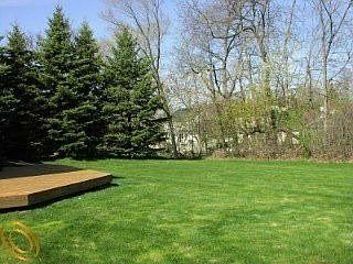 2nd image of 410 Woodland Hills Dr