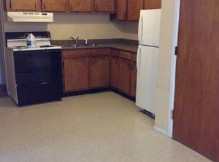 80 Ashburne St APT 2, Pawtucket, RI 02861