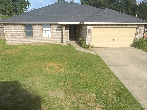 2237 Orion Lake Dr, Navarre, FL 32566