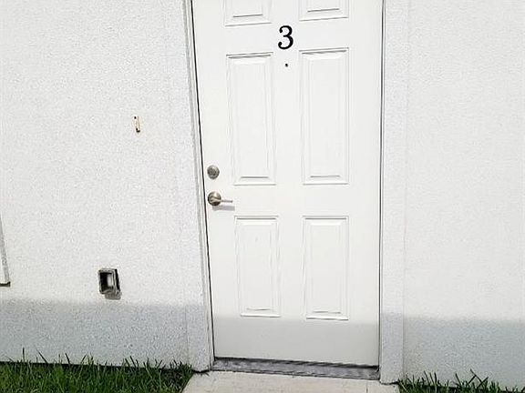 2nd image of 116 W Campeche Ave
