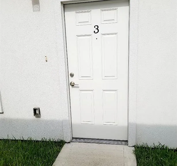 116 W Campeche Ave — Photo 2