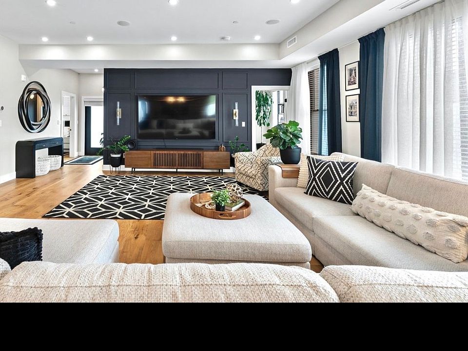 2nd image of 51 Crescent Ave