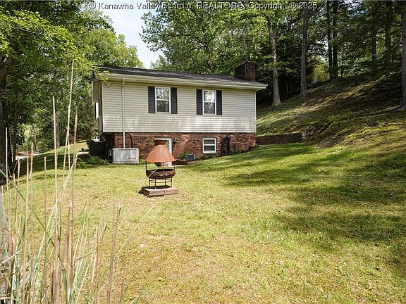 4th image of 2610 Roselane Dr