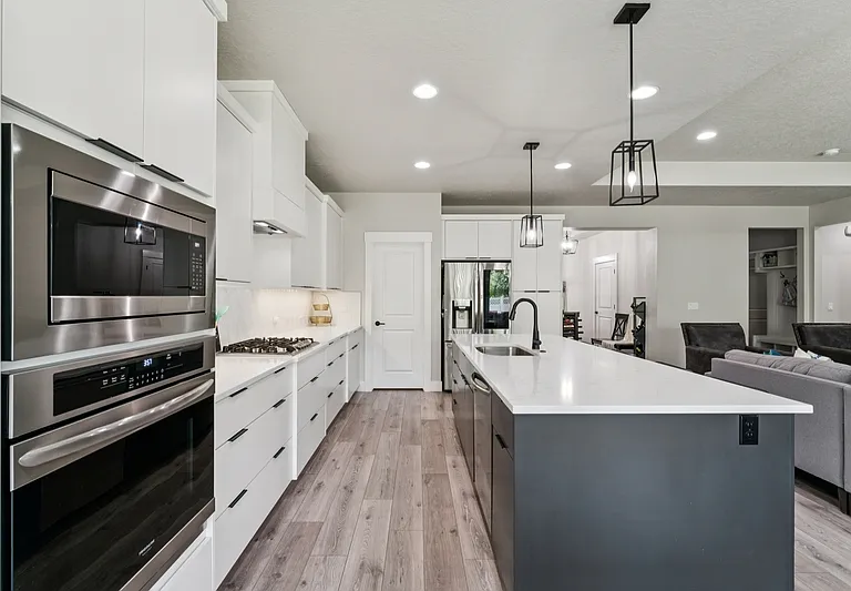 3821 W Balducci St — Photo 13
