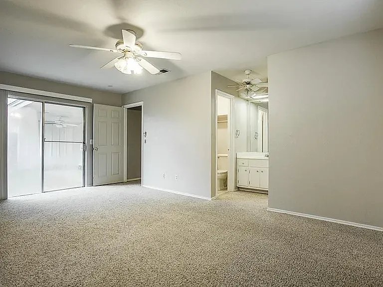 1508 Northcrest Dr — Photo 8