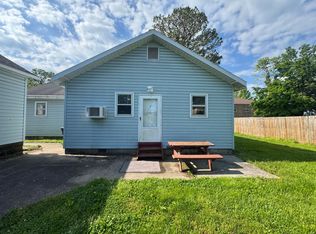 319 E. College, Carbondale, IL 62901