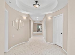 2894 Torrey Pines Rd, La Jolla, CA 92037