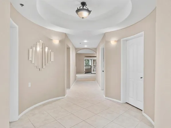 2894 Torrey Pines Rd, La Jolla, CA 92037