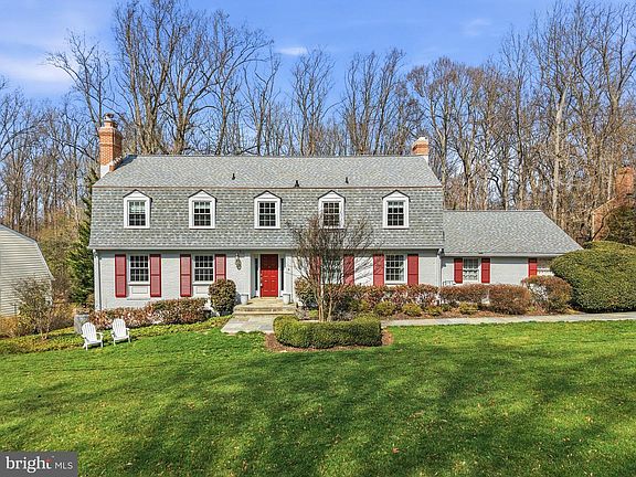 2nd image of 7917 Greentree Rd