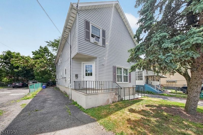 1st image of 18 Fisher Ave