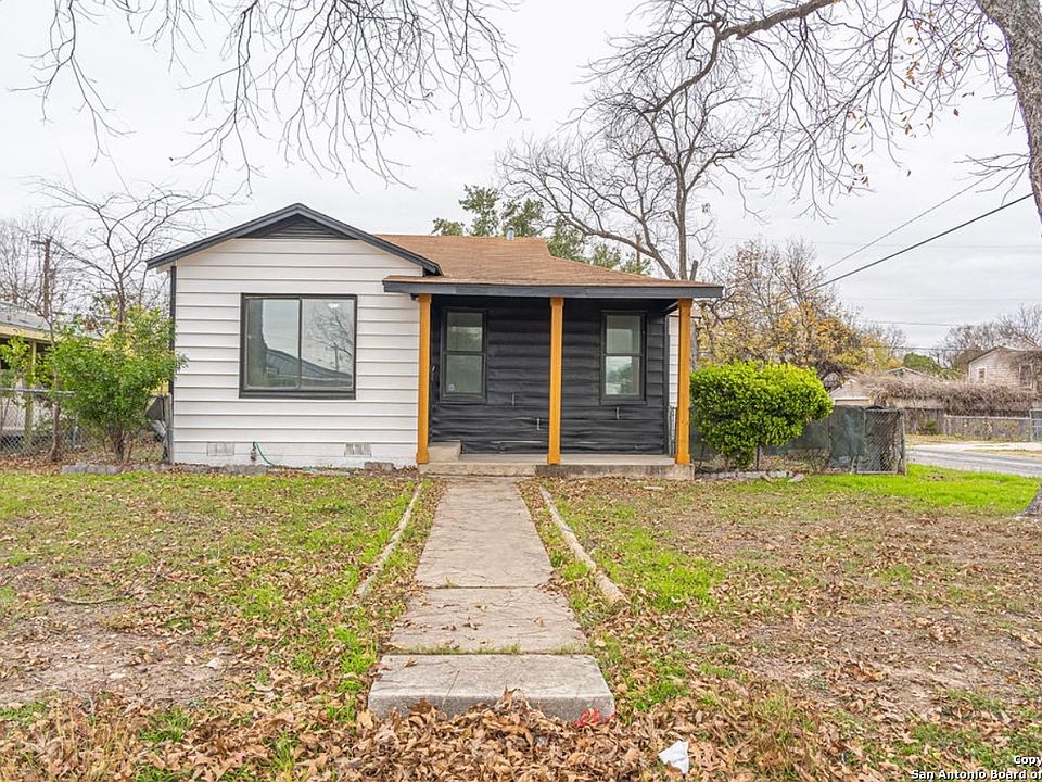 1st image of 701 Linares St