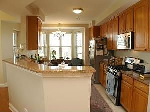4th image of 2700 Summit Dr APT 302