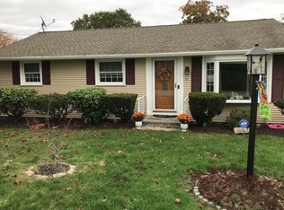 6 Cheryl Dr, Tiverton, RI 02878