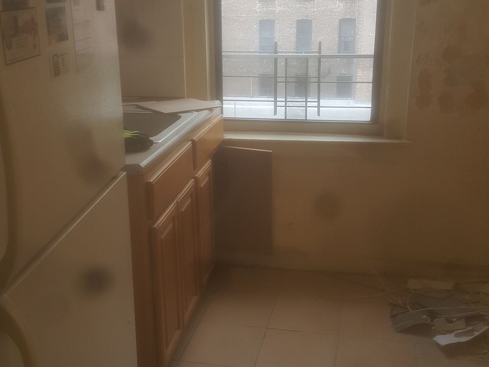2nd image of 381 E 152nd St #2