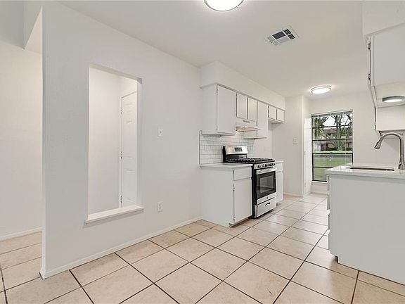 5th image of 1602 W Braker Ln #A