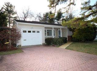 1083 Edgebrook Dr S, Toms River, NJ