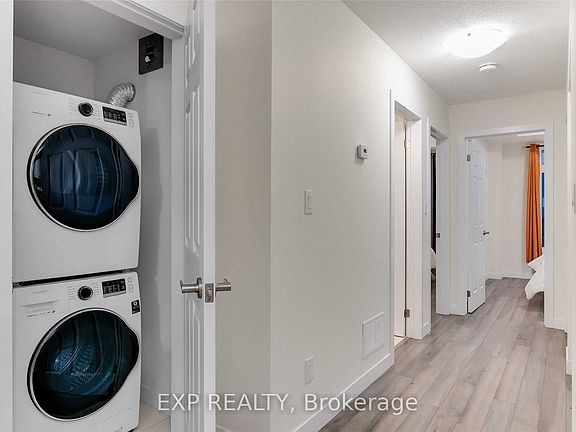 4th image of 630 Rogers Rd Room 5-1