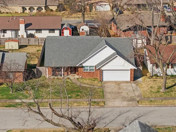 1624 S 108th East Pl, Tulsa, OK 74128