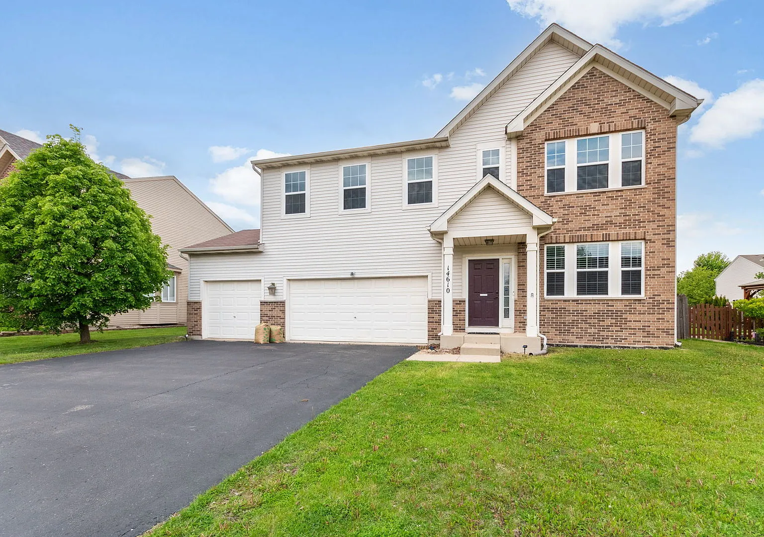 4 bed, 2.5 bath, 3080 sqft, $3,400 — Photo 1