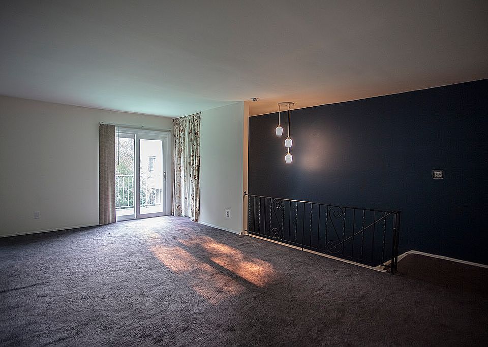 1st image of 424 Carpenter Ave