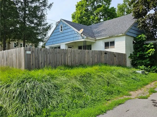 1115 Emery St, Fulton, NY 13069