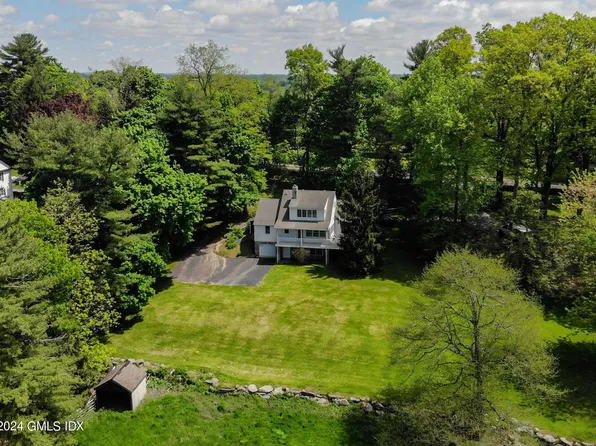 532 Round Hill Rd, Greenwich, CT 06831